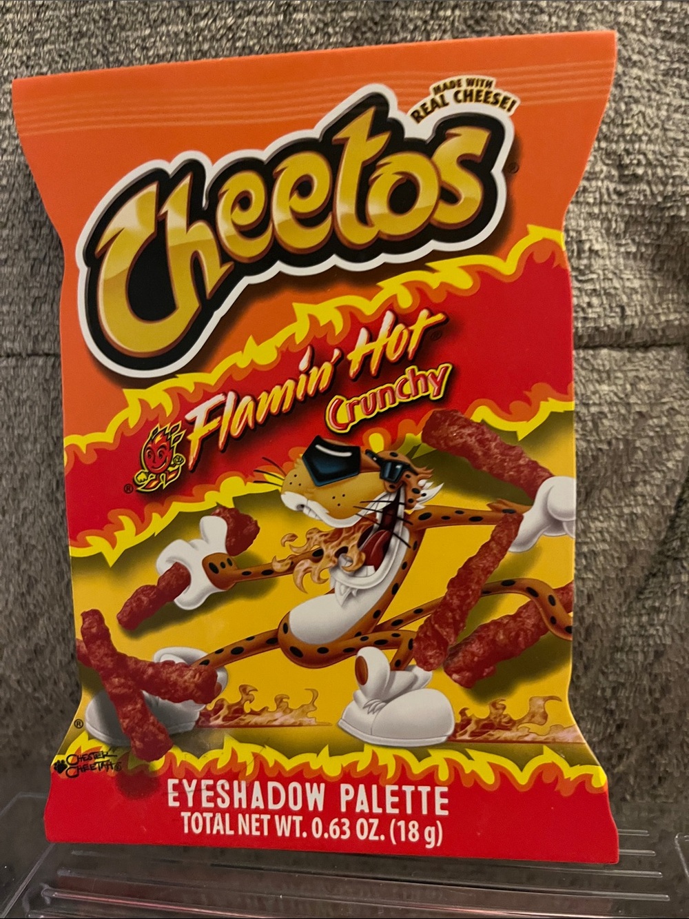 Cheetos Beauty Set Collection - Picture 3 of 5